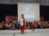 Students singing at Veterans day performance