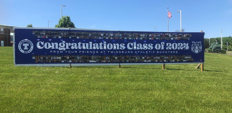 sign stating Congratulations Class of 2024
